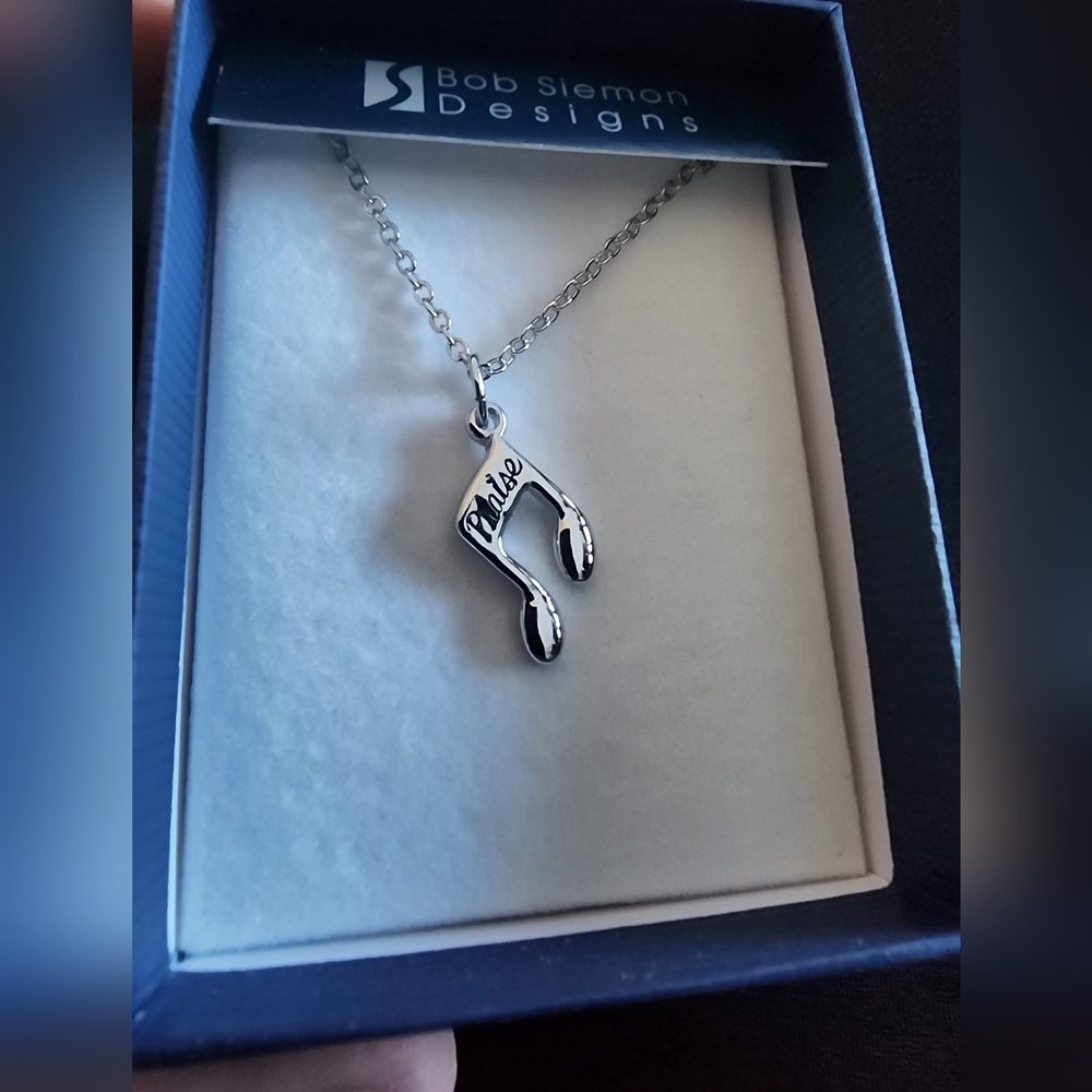 NWT Bob Siemon Designs Music Note Praise Necklace